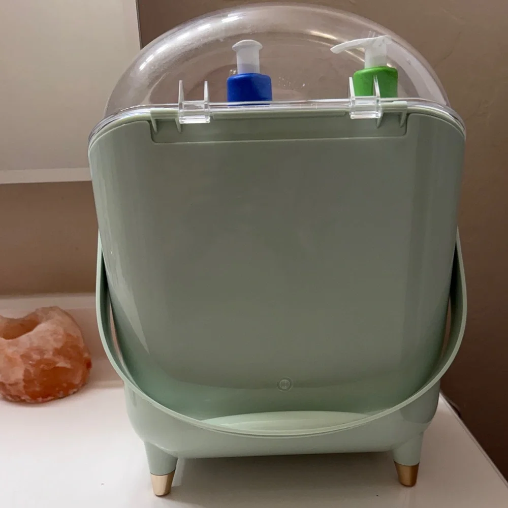 Multi-Compartment Mint-colored Makeup Organizer